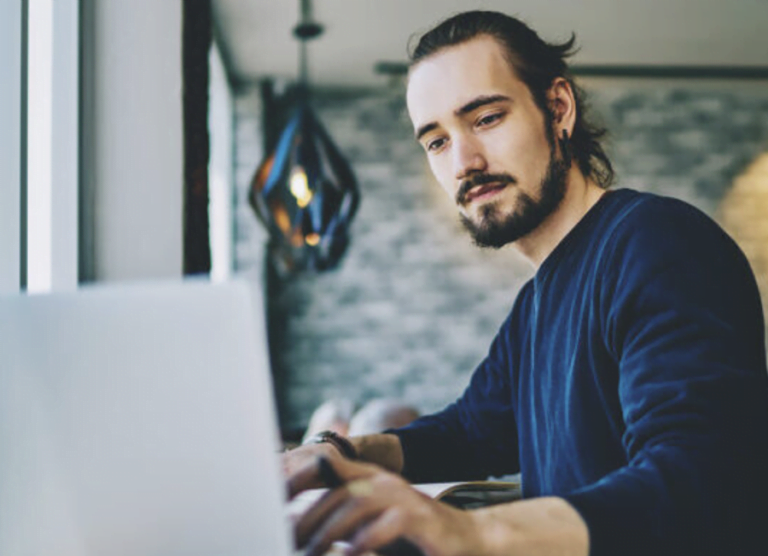 El Estilo de Vida del Nómada Digital y Sus Aspectos Fiscales