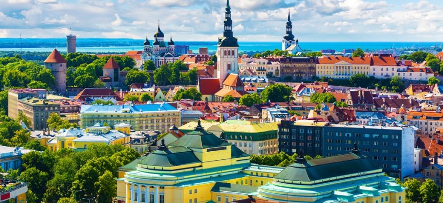 old town in tallinn estonia xxl 870x400